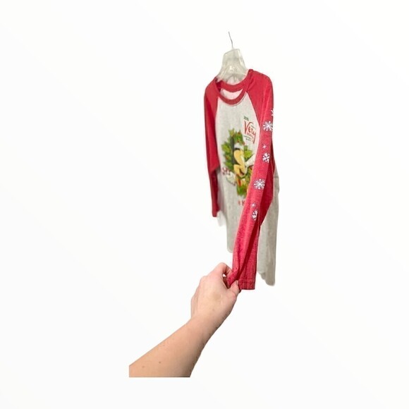 DISNEY Parks 2018 Mickey’s Very Merry Christmas Party T-shirt Size Medium - Picture 4 of 4